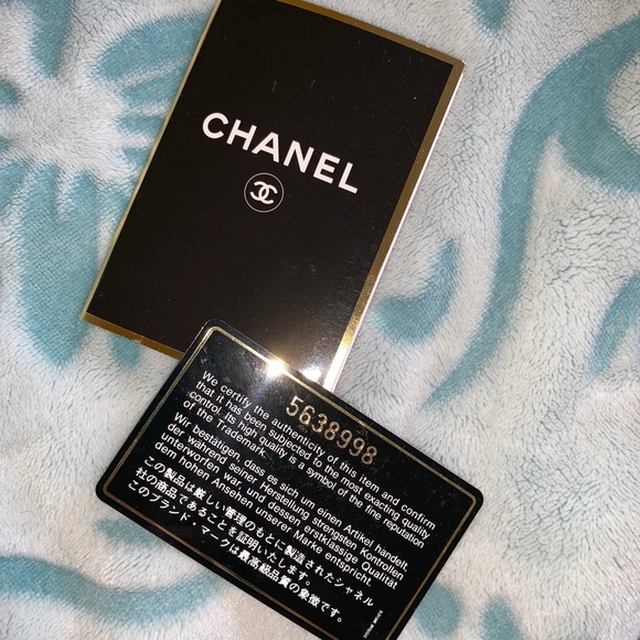 Chanel Vintage Camellia Clutch - Picture 8 of 8